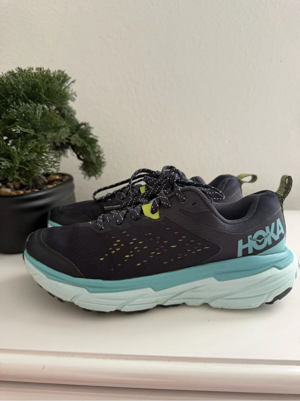 Hoka challenger ATR 6 Women size 7 Black & Teal Athletic Sneakers